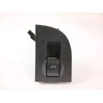 MANDO ELEVALUNAS TRASERO IZQUIERDO 4B0959521 