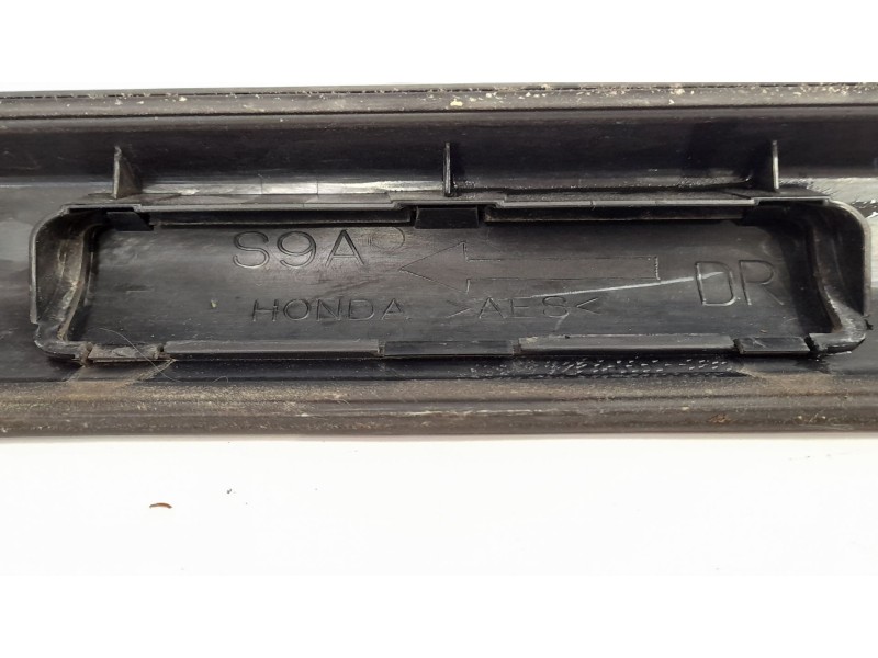 Recambio de molduras traseras para honda cr-v (rd8) 2.2 ctdi referencia OEM IAM S9A S9ADR 