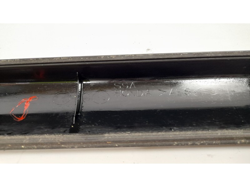 Recambio de molduras delanteras para honda cr-v (rd8) 2.2 ctdi referencia OEM IAM S9A  