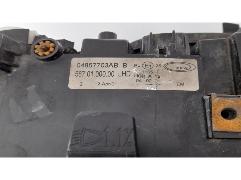 Recambio de faro izquierdo para chrysler voyager (rg) 2.5 crd cat referencia OEM IAM 04857703AB 5870100000LHD 