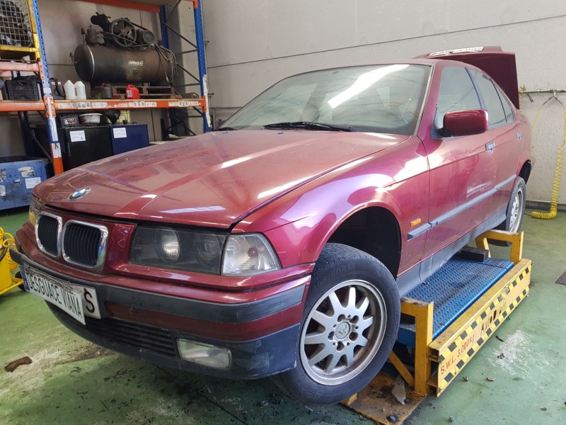 bmw serie 3 berlina (e36) del año 1994