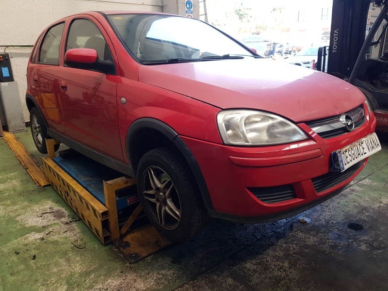 opel corsa c del año 2004