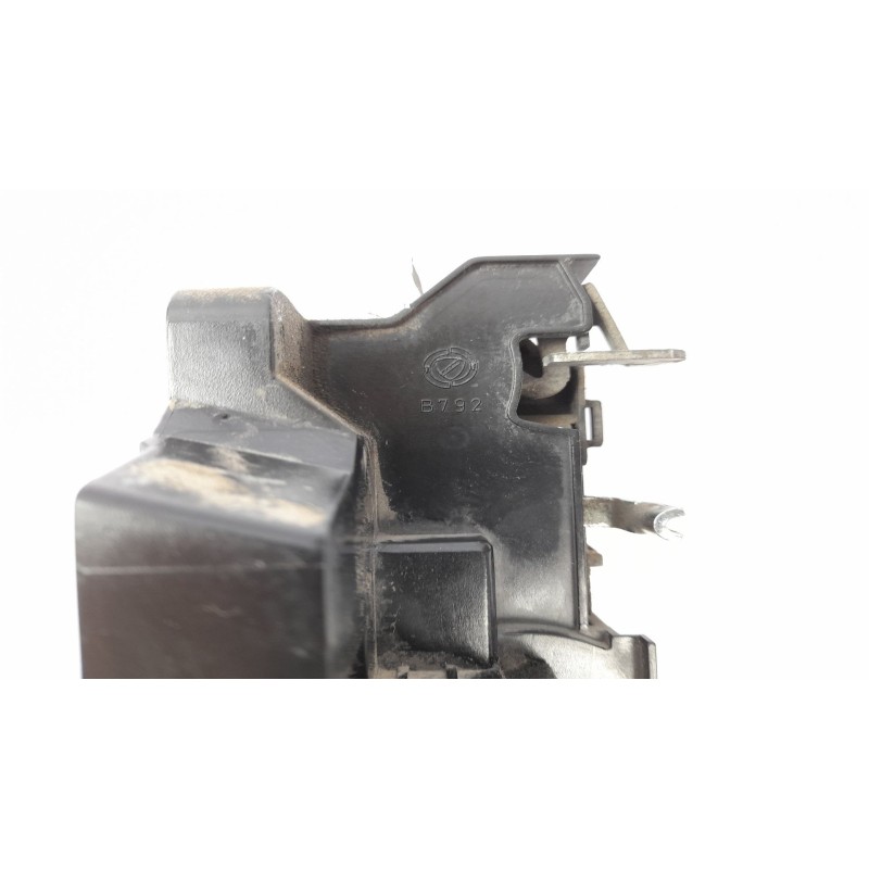 Recambio de cerradura puerta delantera derecha para fiat doblo (119) 1.3 16v jtd cat referencia OEM IAM B792  
