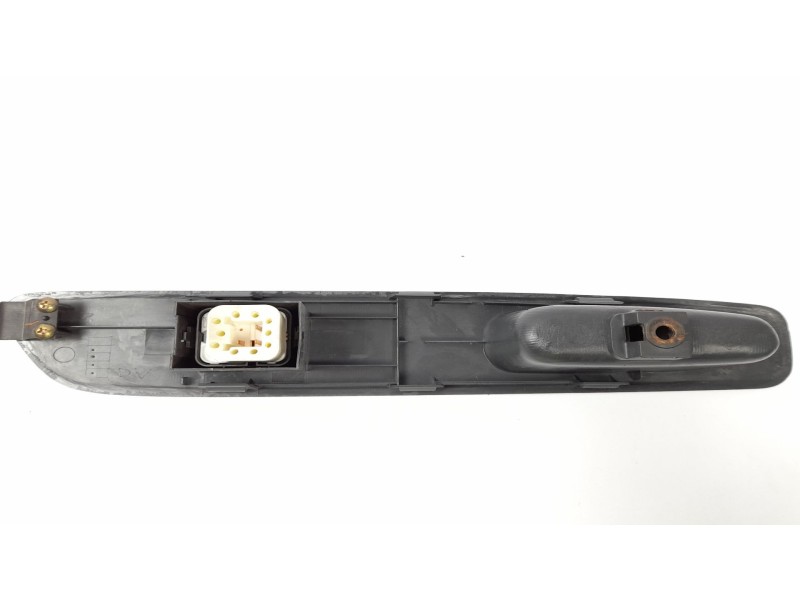 Recambio de mando elevalunas delantero derecho para mitsubishi space wagon (n80/n90) 2.4 referencia OEM IAM 330736  