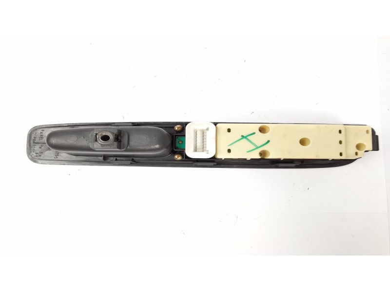 Recambio de mando elevalunas delantero izquierdo para mitsubishi space wagon (n80/n90) 2.4 referencia OEM IAM 330755  