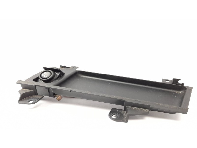 Recambio de cenicero para bmw serie 5 berlina (e39) 2.5 525d referencia OEM IAM 51168159694  