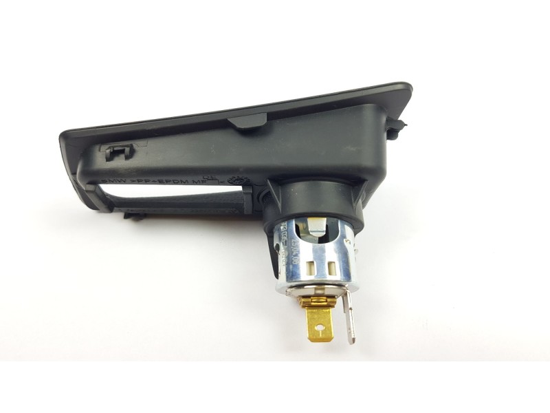 Recambio de moldura para bmw serie 1 berlina (e81/e87) 120d referencia OEM IAM 51167132045  