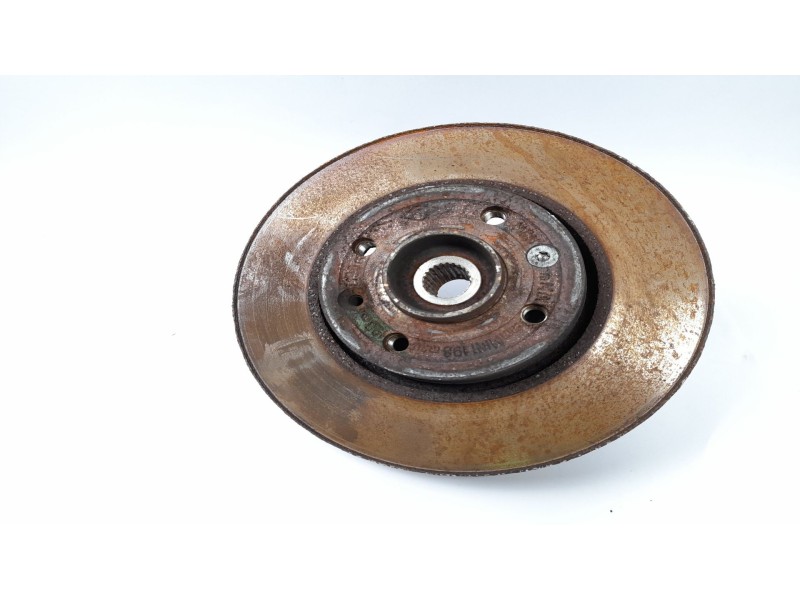 Recambio de mangueta delantera derecha para nissan note (e11e) 1.5 dci referencia OEM IAM 40014AX600 40206AX600 