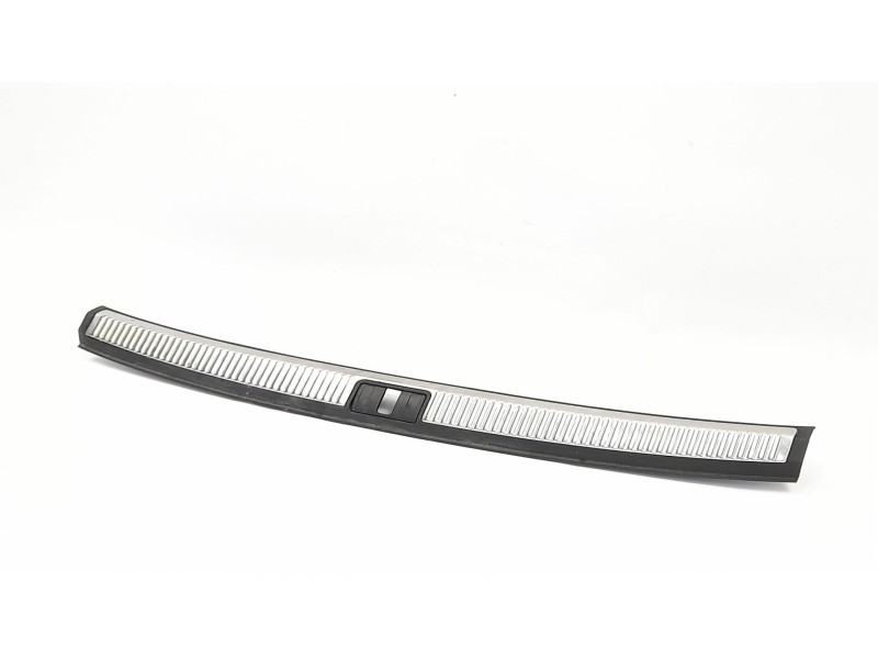 Recambio de moldura para audi a4 avant (8e) 1.9 tdi referencia OEM IAM 8E9864483  