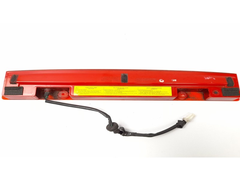 Recambio de luz central de freno para mitsubishi space wagon (n80/n90) 2.4 referencia OEM IAM 027544  