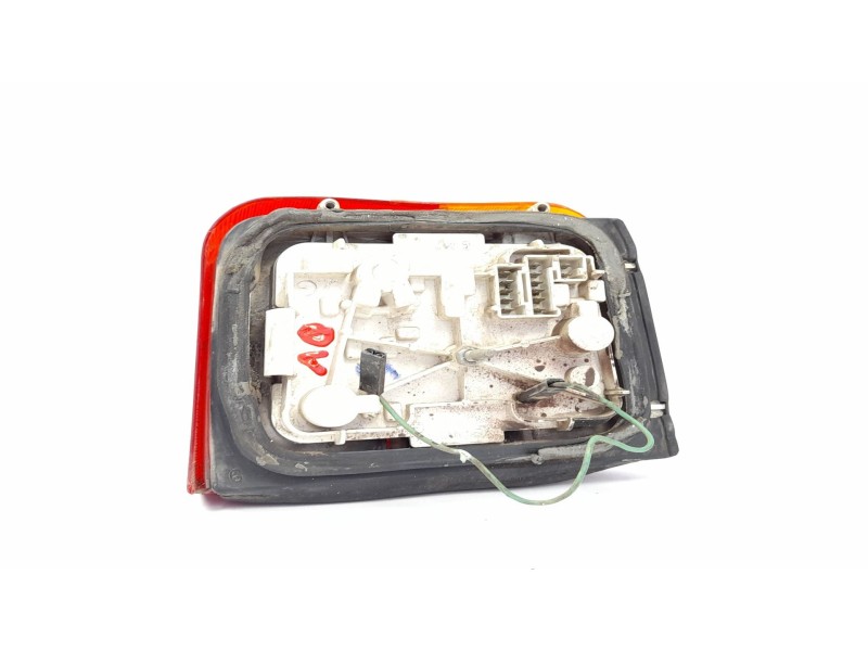 Recambio de piloto trasero izquierdo para peugeot 205 berlina referencia OEM IAM   