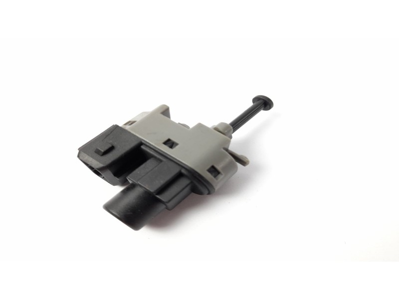 Recambio de interruptor para ford fiesta (cbk) 1.4 tdci cat referencia OEM IAM 93BB13480  