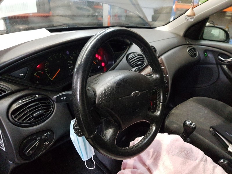 ford focus ranchera familiar (dnw) del año 1999