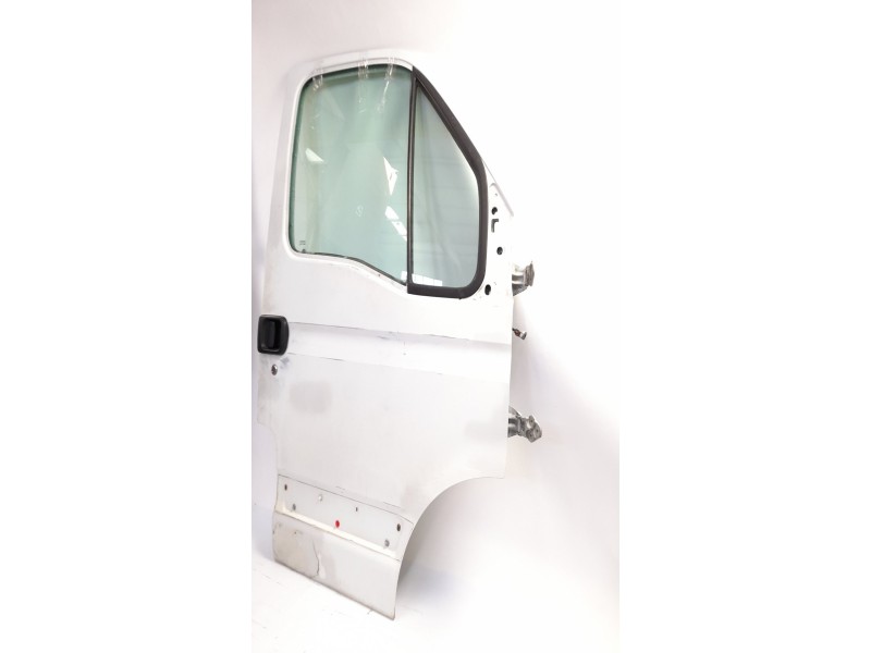 Recambio de puerta delantera derecha para opel movano furgón (f9) 2.8 dti referencia OEM IAM   