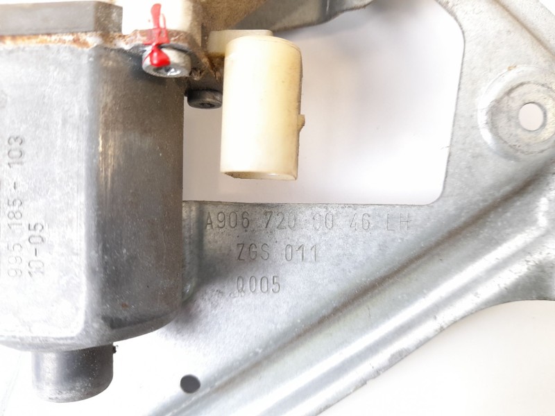 Recambio de elevalunas delantero izquierdo para  referencia OEM IAM A9067200046  995185103