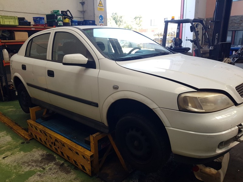 opel astra g hatchback (t98) del año 2001