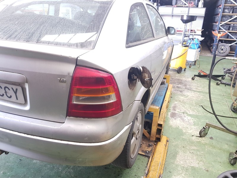 opel astra g hatchback (t98) del año 2002