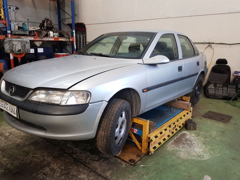 opel vectra b (j96) del año 1998