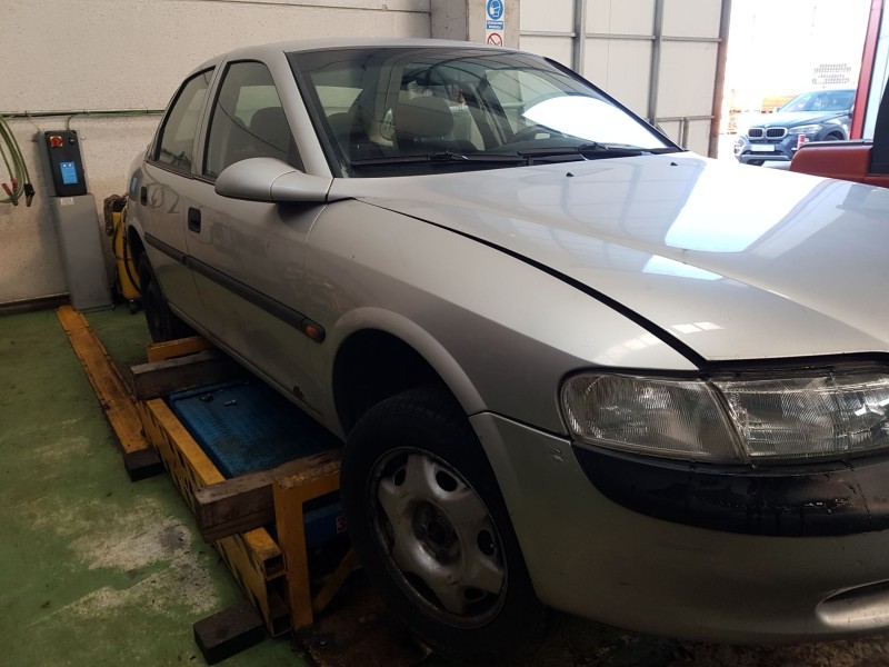 opel vectra b (j96) del año 1998