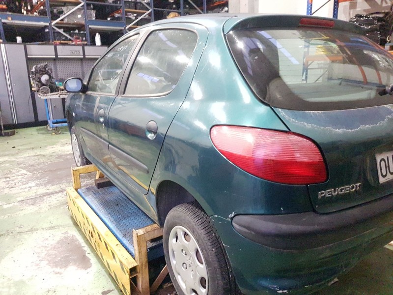 peugeot 206 berlina del año 1999
