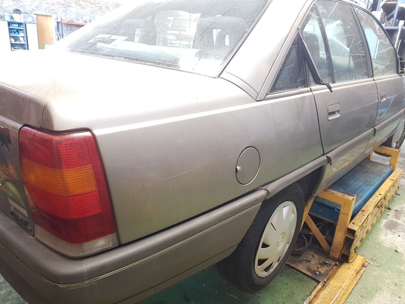 opel omega a ranchera familiar (66_, 67_) del año 1987