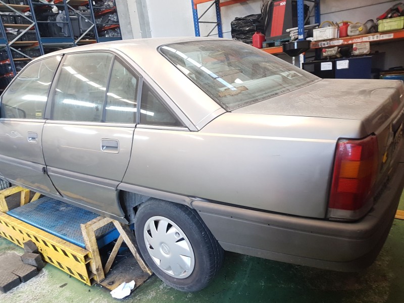 opel omega a ranchera familiar (66_, 67_) del año 1987