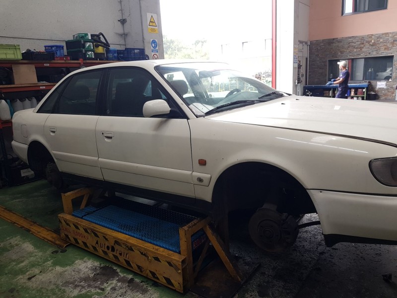 audi a6 c4 (4a2) del año 1999
