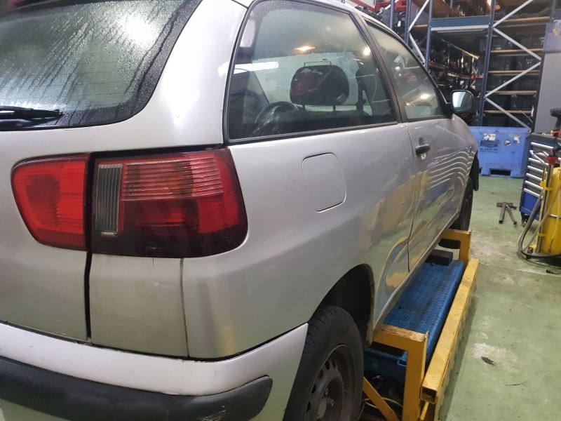 seat ibiza (6k1) del año 2001