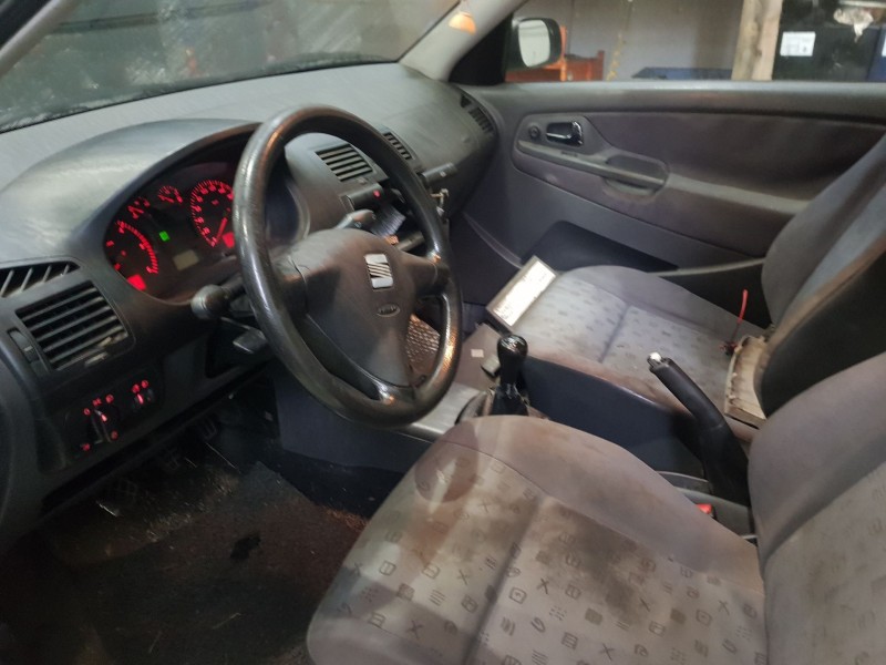 seat ibiza (6k1) del año 2001
