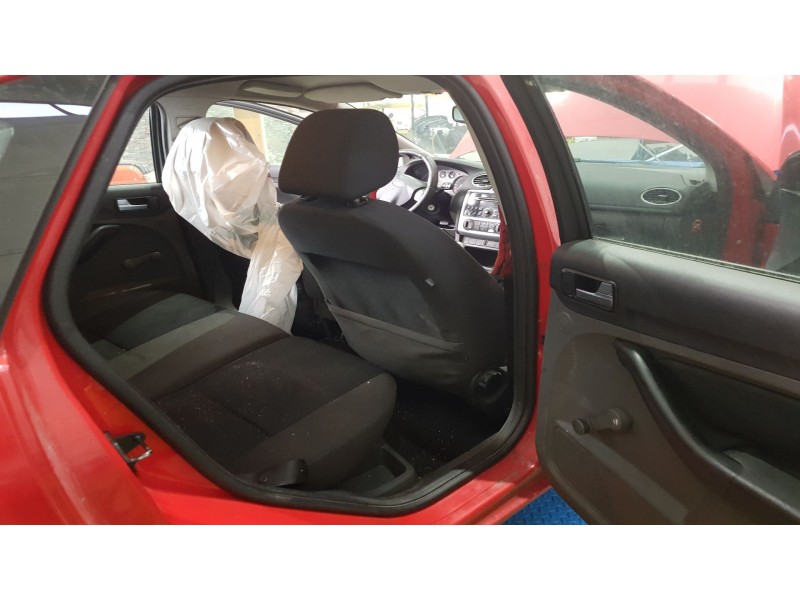 ford focus berlina (cak) del año 2006