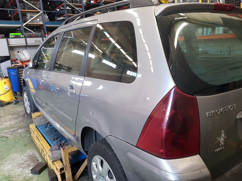 peugeot 307 break (3e) 1.6 hdi del año 2005
