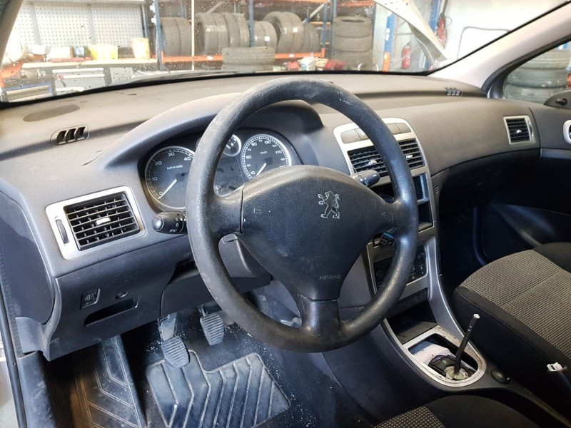 peugeot 307 break (3e) 1.6 hdi del año 2005