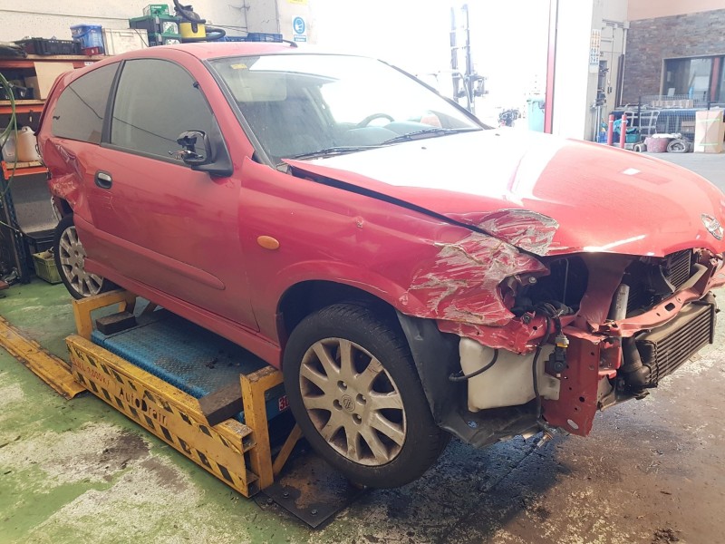 nissan almera ii hatchback (n16) del año 2003