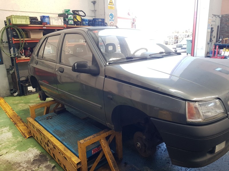 renault clio i (b/c57_, 5/357_) del año 1990