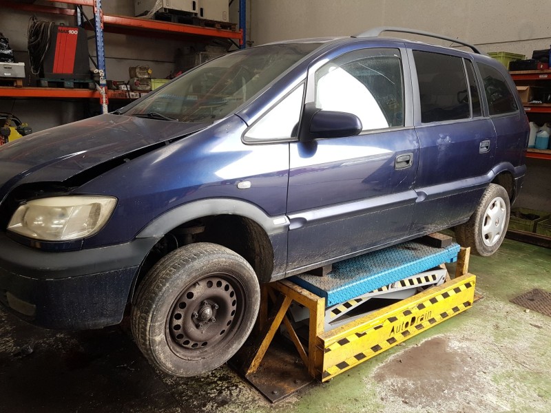 opel zafira a monospace (t98) del año 2000