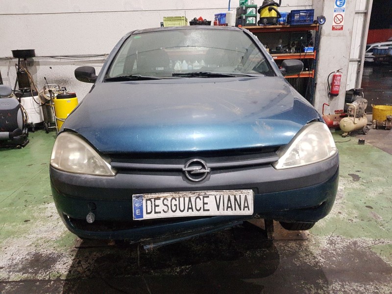 opel corsa c (x01) del año 2000