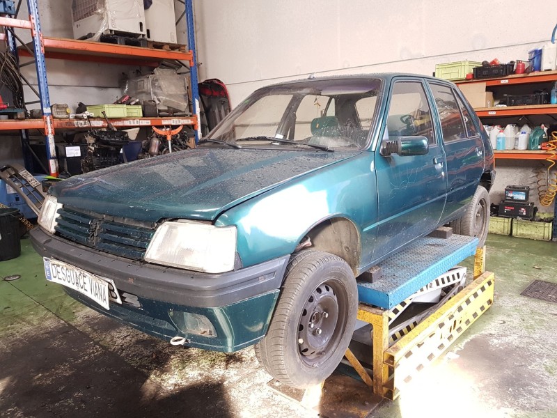 opel corsa c (x01) del año 2000