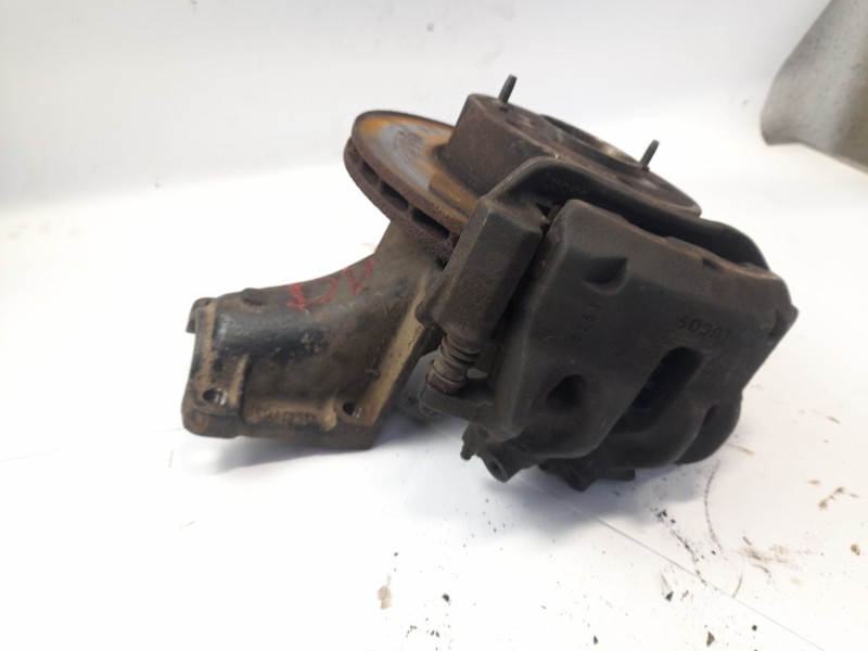 Recambio de mangueta delantera izquierda para citroën jumper i furgoneta (230l) 2.5 d referencia OEM IAM   