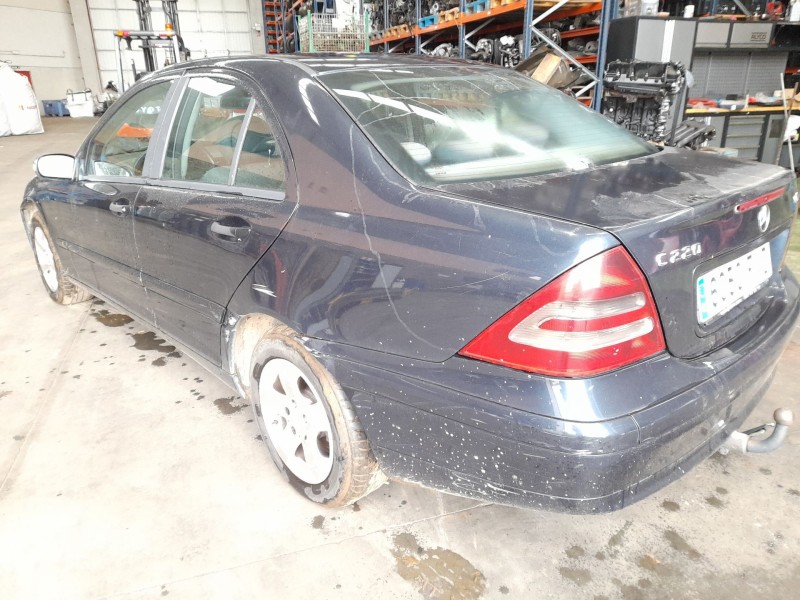 mercedes-benz clase c (w203) del año 2001