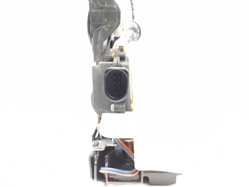Recambio de cerradura puerta trasera izquierda para volkswagen passat berlina (3b3) 1.9 tdi referencia OEM IAM   