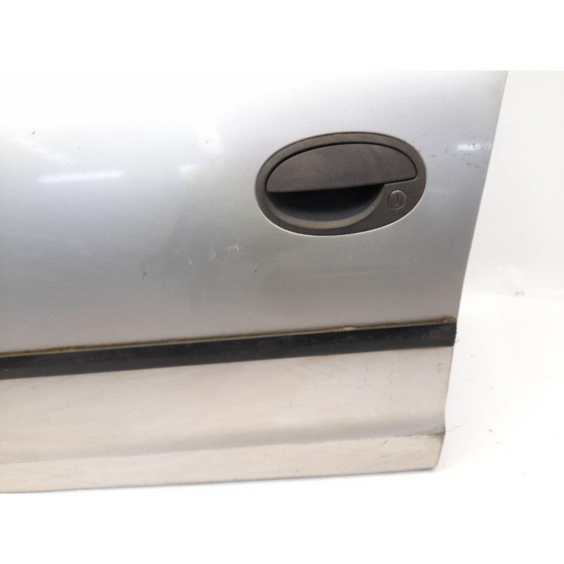 Recambio de puerta delantera izquierda para opel corsa c (x01) 1.0 (f08, f68) referencia OEM IAM   
