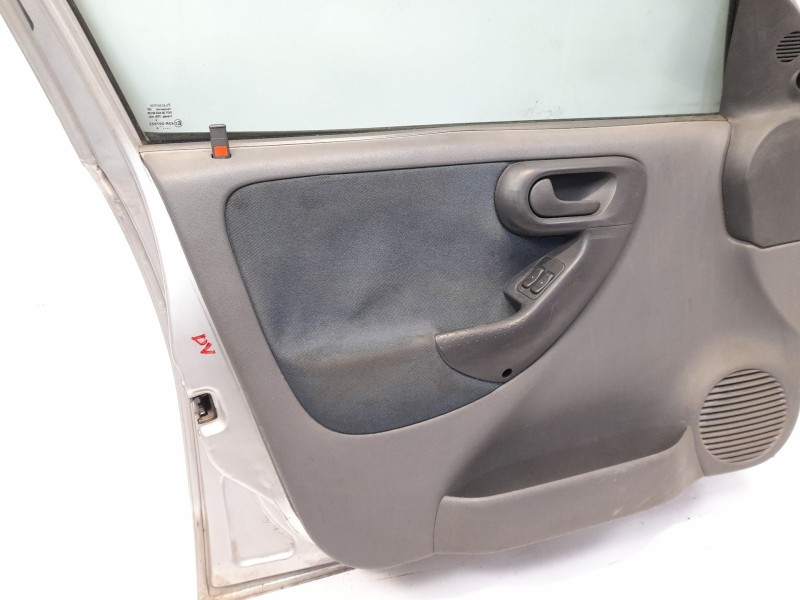 Recambio de puerta delantera izquierda para opel corsa c (x01) 1.0 (f08, f68) referencia OEM IAM   