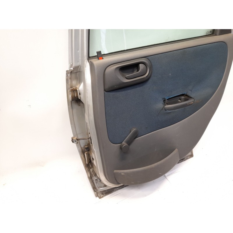 Recambio de puerta trasera derecha para opel corsa c (x01) 1.0 (f08, f68) referencia OEM IAM   