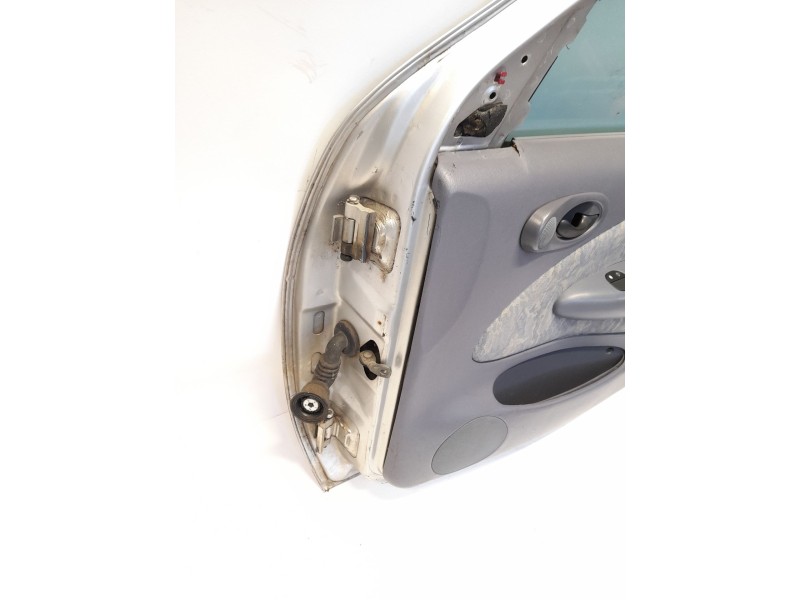 Recambio de puerta delantera derecha para ford fiesta iv (ja_, jb_) 1.8 d referencia OEM IAM   