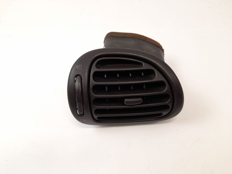 Recambio de rejilla aireadora para peugeot 206 berlina xr referencia OEM IAM 9632184877  