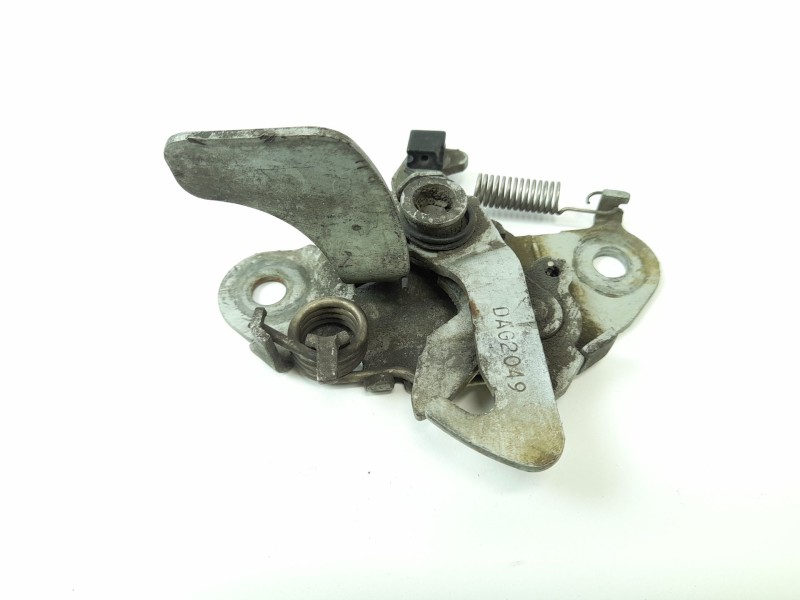 Recambio de cerradura capot para peugeot 206 berlina xr referencia OEM IAM   