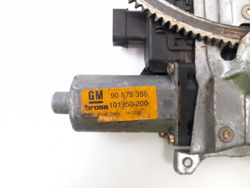 Recambio de elevalunas delantero derecho para opel zafira a monospace (t98) 2.0 di 16v (f75) referencia OEM IAM 90579356  