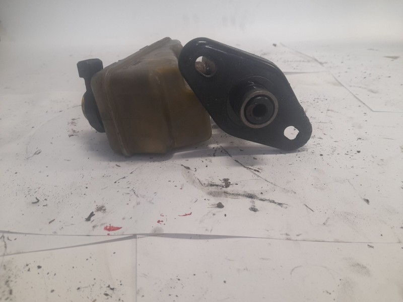 Recambio de bomba freno para ford fiesta furgoneta/monovolumen (f3l, f5l) 1.8 d referencia OEM IAM   