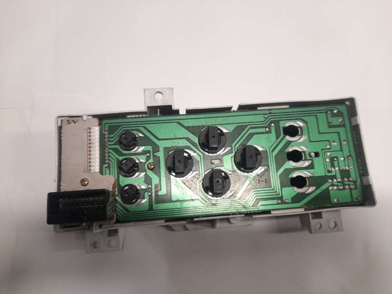 Recambio de pantalla multifuncion para jeep grand cherokee i (zj, zg) 4.0 i 4x4 (z) referencia OEM IAM 56007350  
