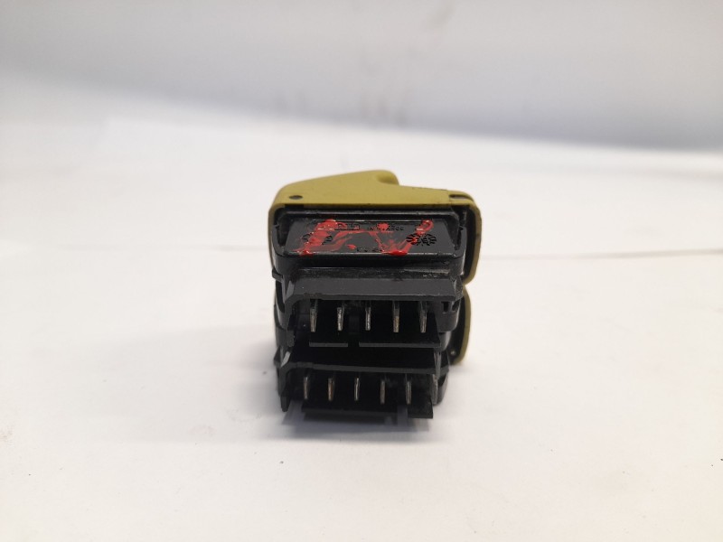 Recambio de boton elevalunas izquierdo para renault twingo i (c06_) 1.2 (c067) referencia OEM IAM   